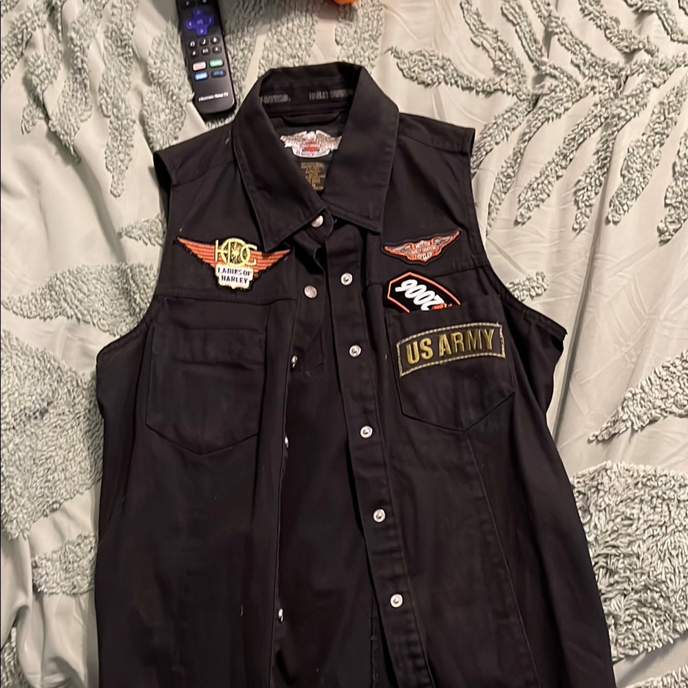 Women’s Black Sleeveless Shirt with Patches